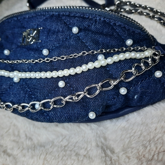 Badgley Mischka Denim Diamond Quilted Fanny Pack - Picture 3 of 13